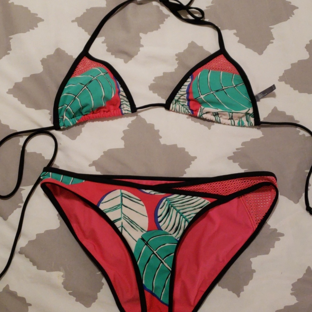 Host Pick!!!🌴Aerie Tropical Bikini